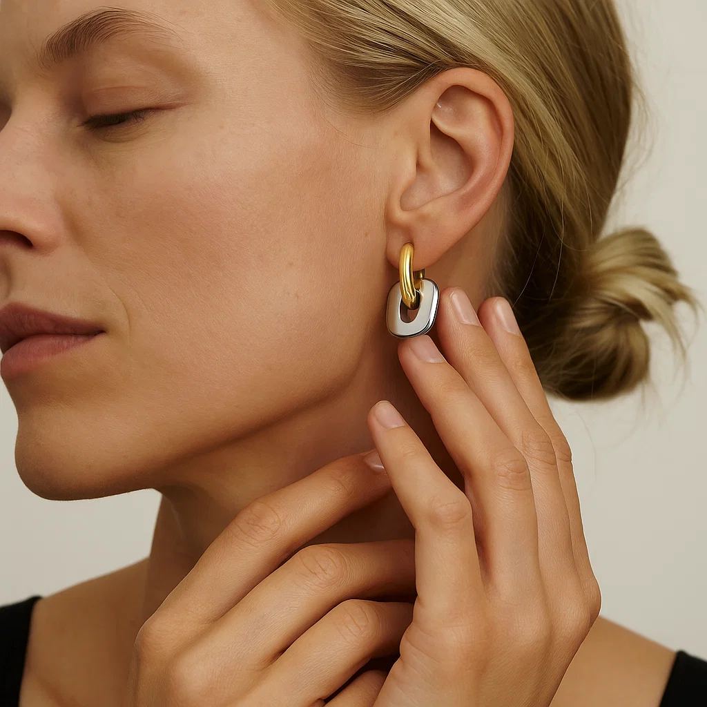 ENVYOU Paperclip Earrings