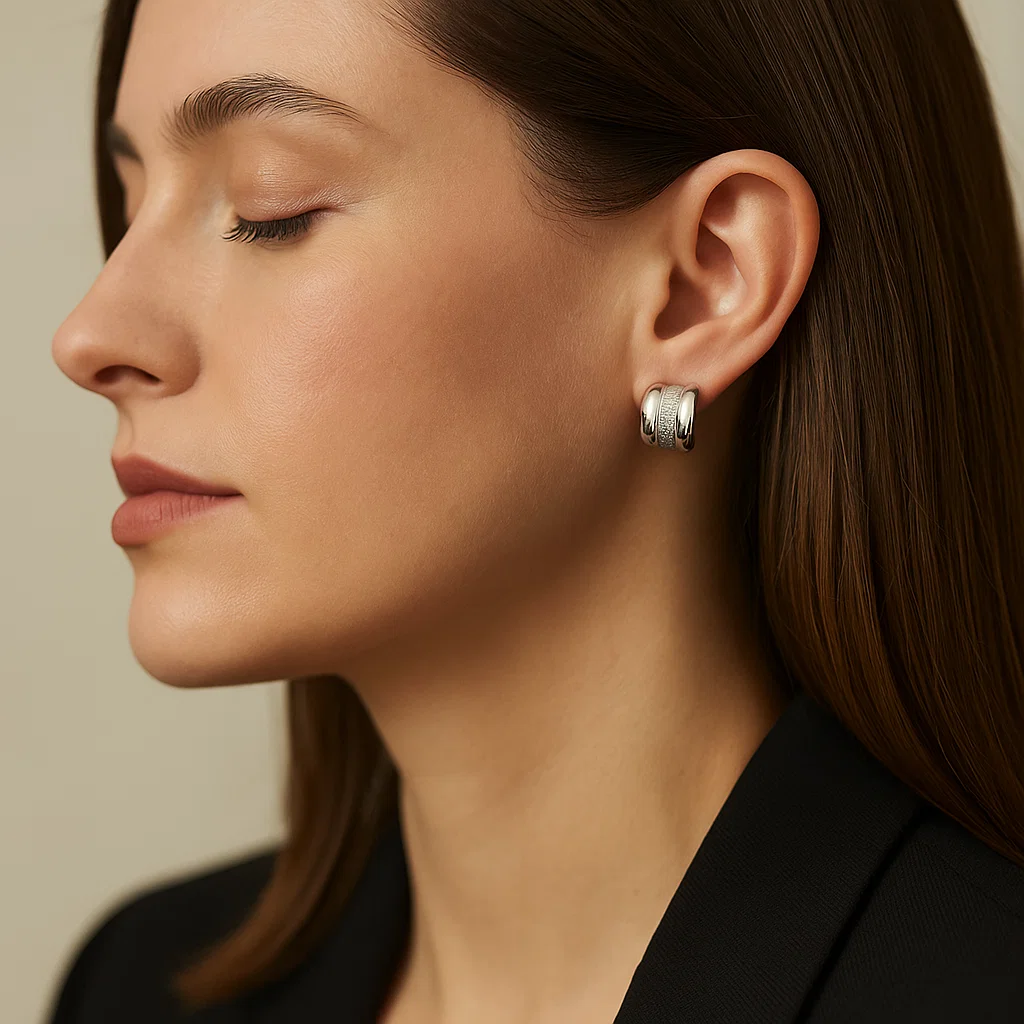 ENVYOU C-shaped Zircon Stud Earrings