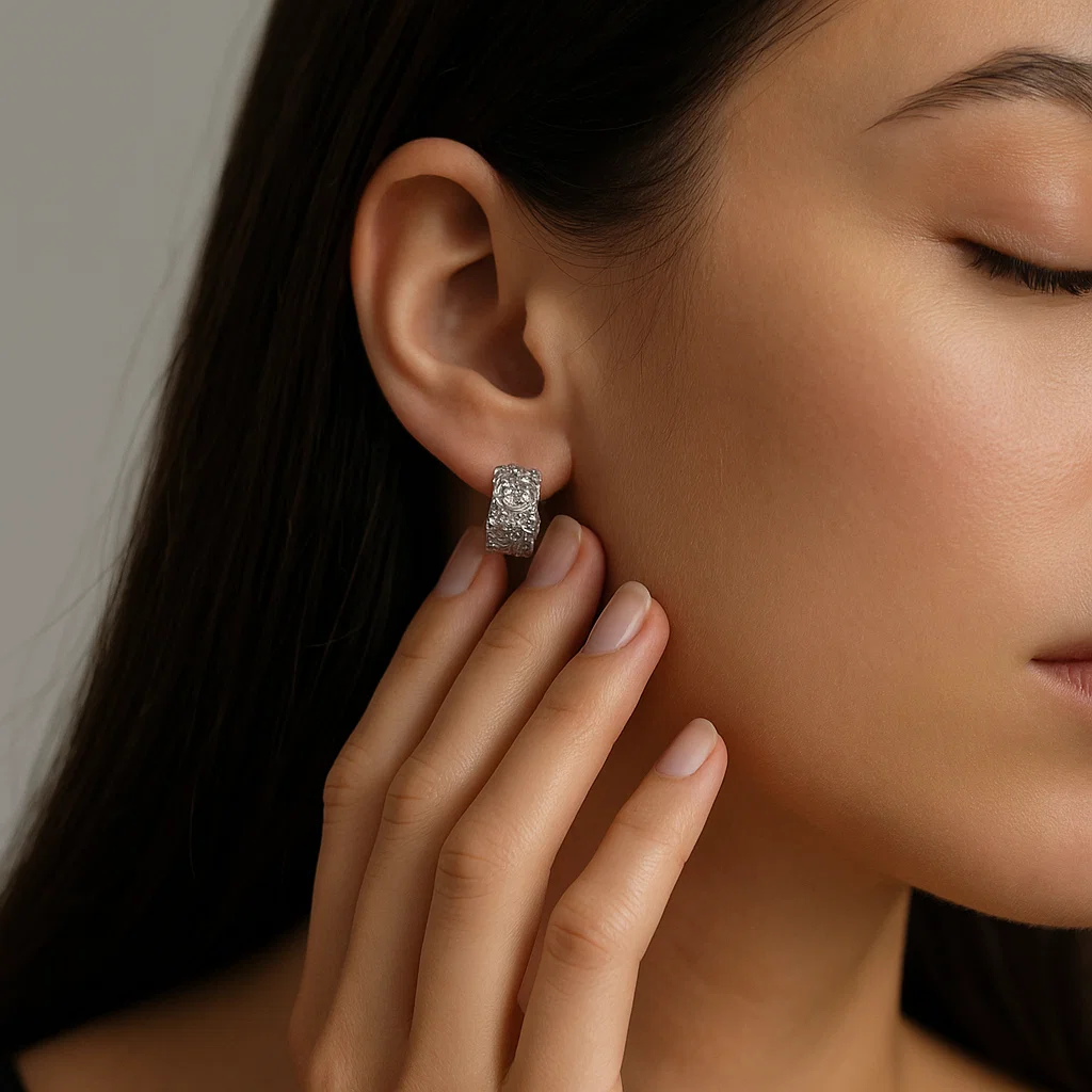 ENVYOU Chunky Hammered Earrings