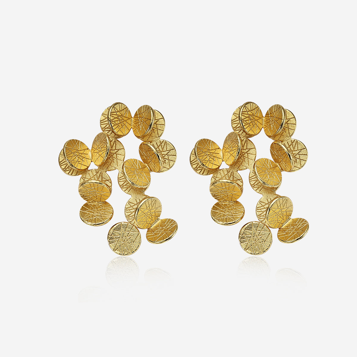 ENVYOU Chunky Leaves Stud Earrings