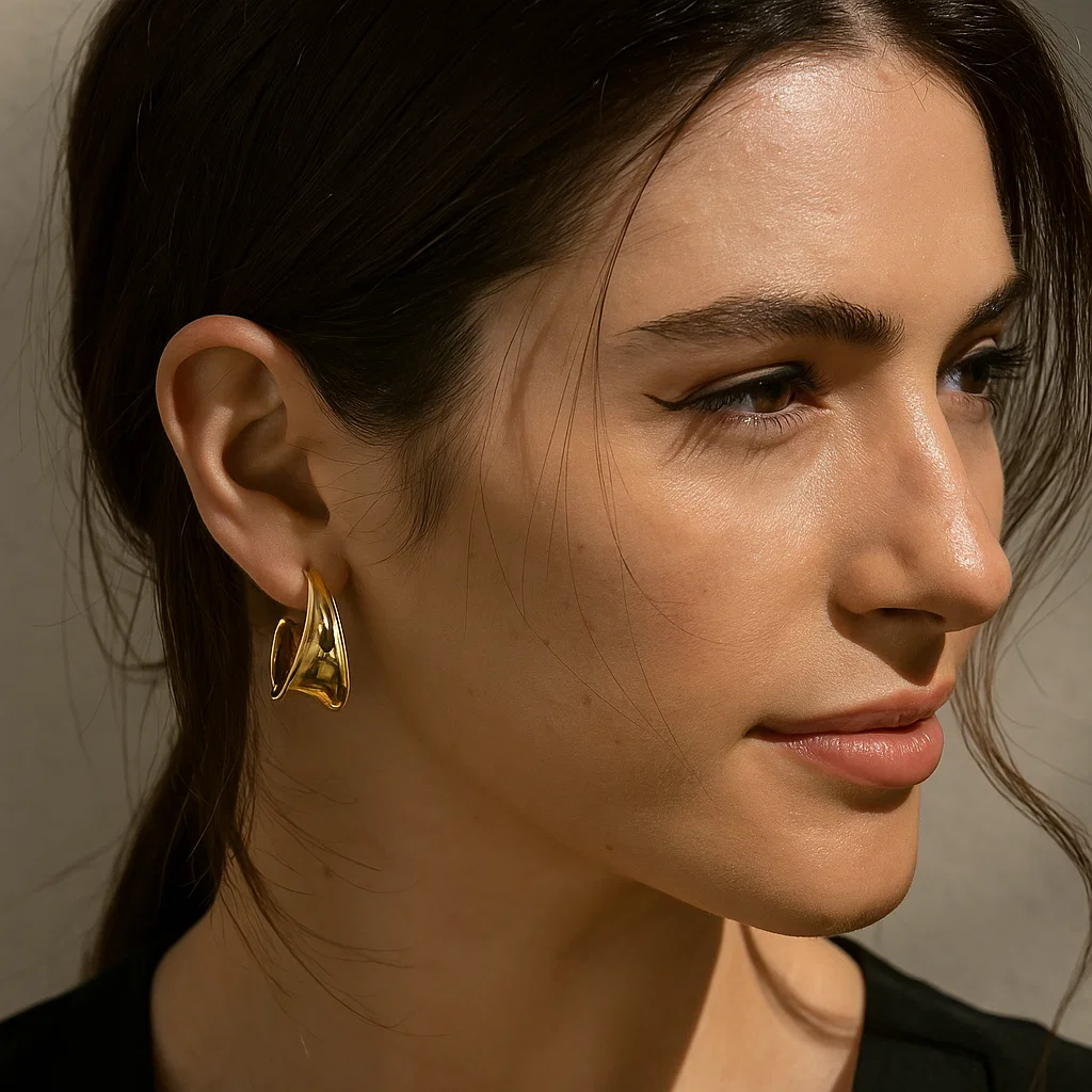 ENVYOU Chunky C-shaped Earrings
