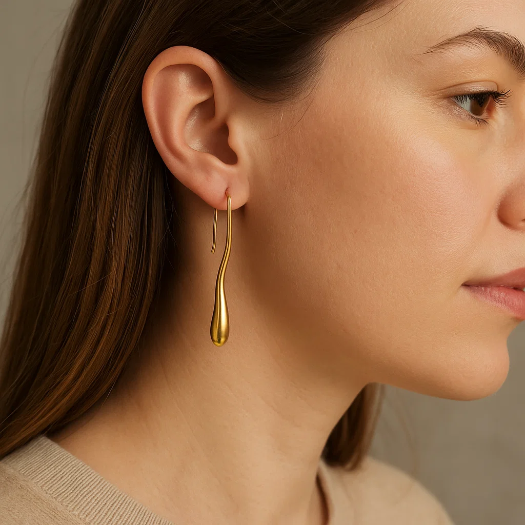 ENVYOU Teardrop Earrings