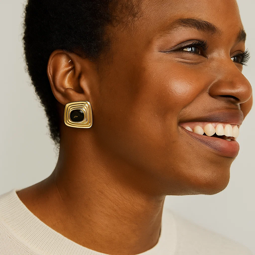 ENVYOU Rectangle Stud Earrings