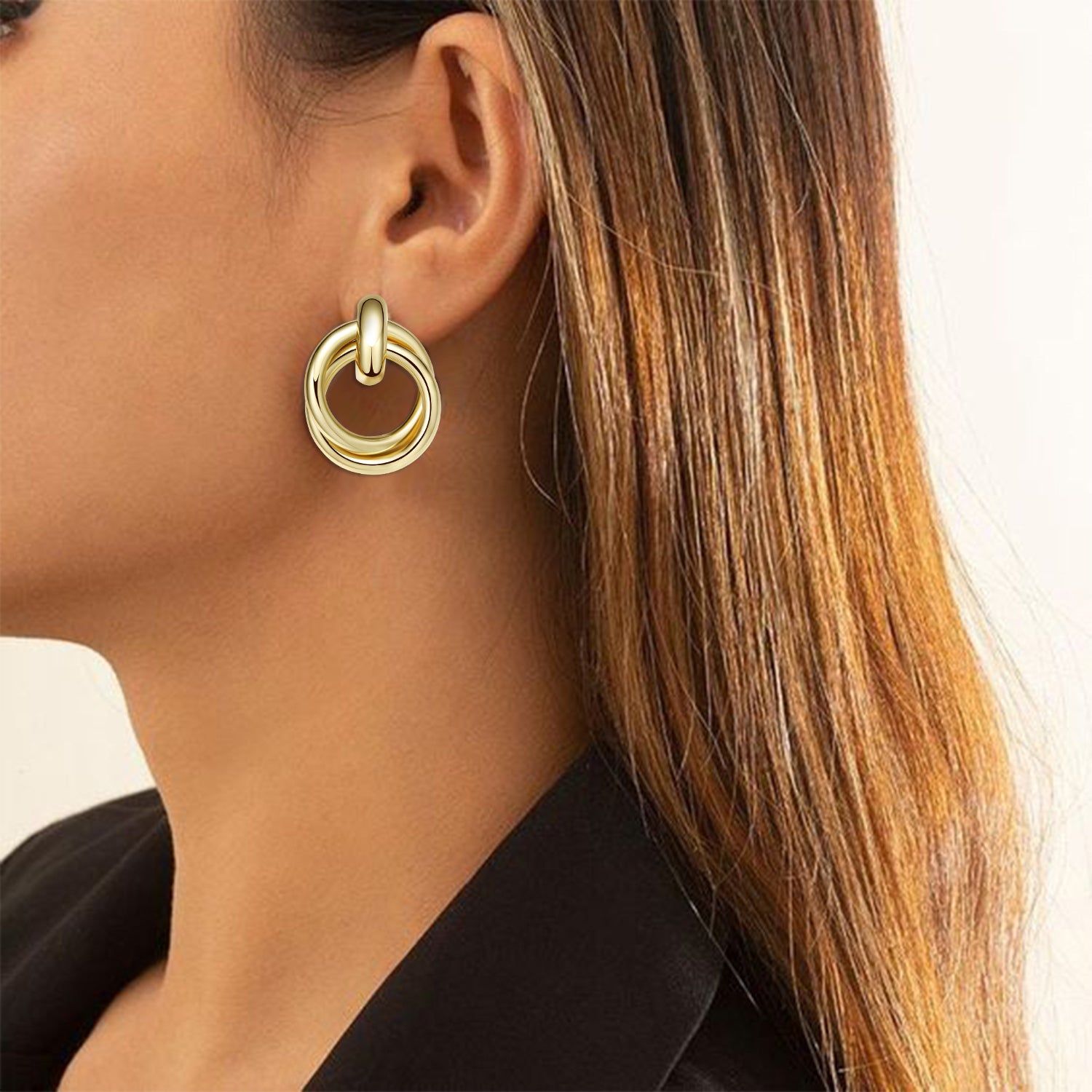 ENVYOU Knot Stud Earrings