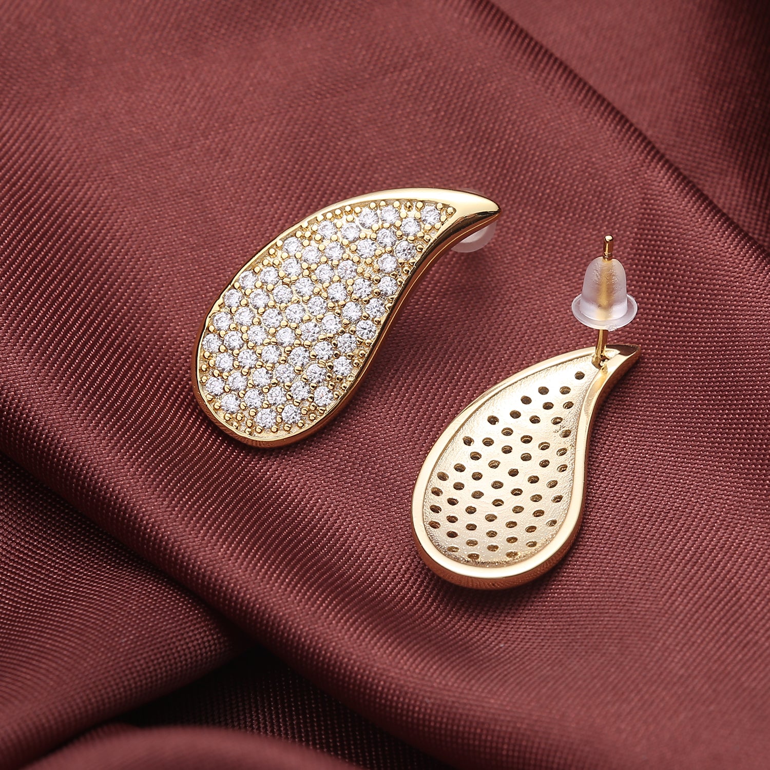 ENVYOU CZ Teardrop Stud Earrings